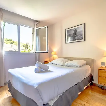 Apartment In The Heart Of St Tropez With Parking *